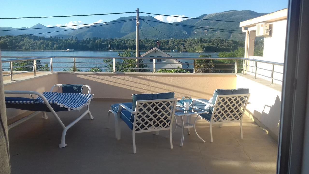 Riverside Villa Tivat Buitenkant foto