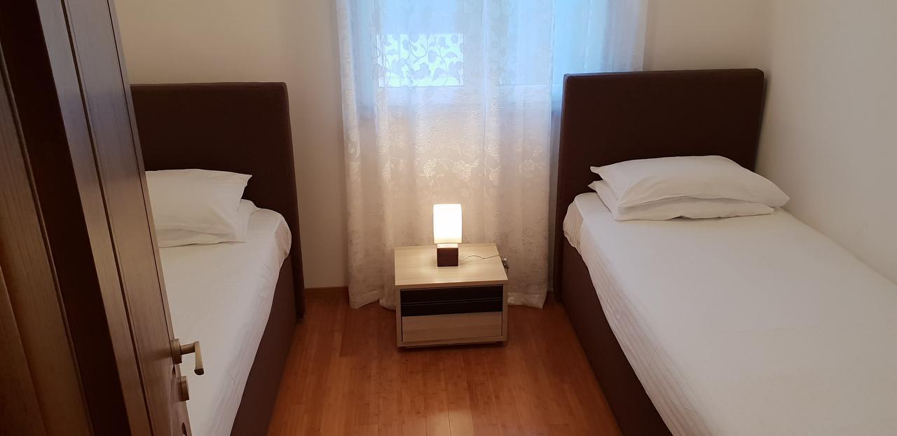Riverside Villa Tivat Buitenkant foto